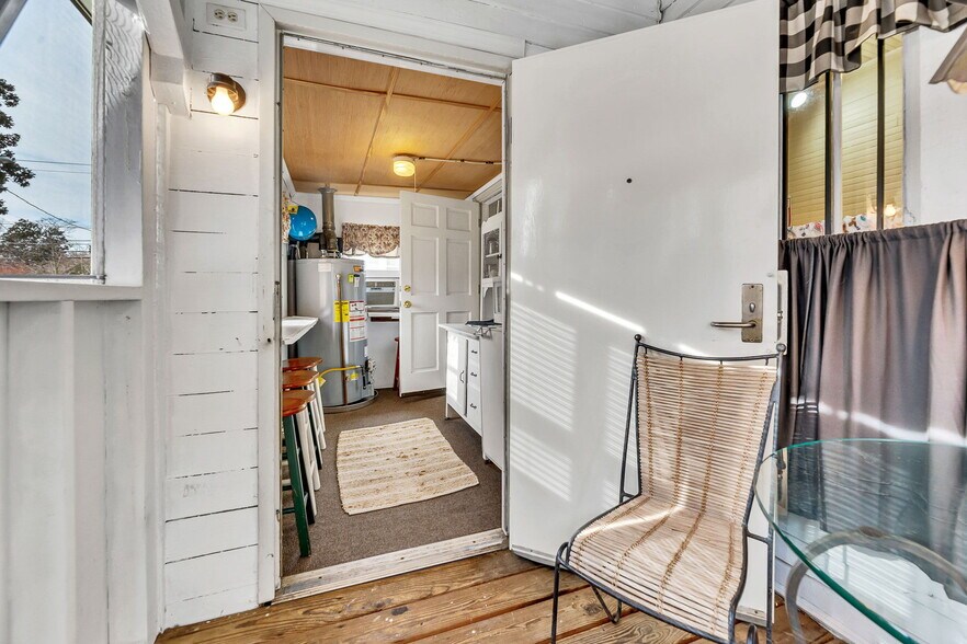 More Photos Of 104 State St, Greensboro Freestanding For Sale