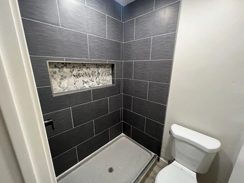 More Photos Of 2120 Mission Ave, San Diego Apartments For Sale