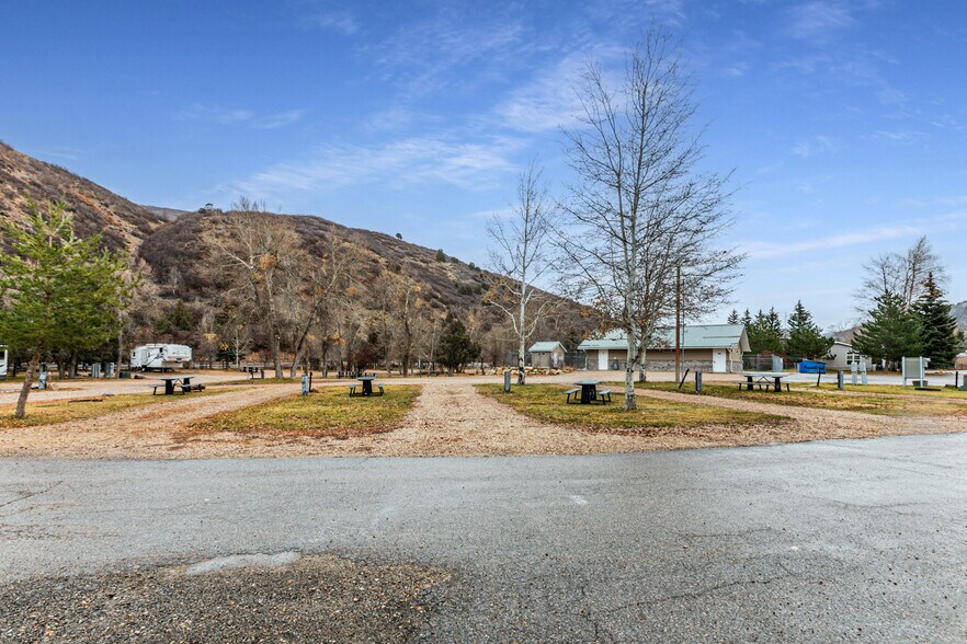 More Photos Of 5175 E Highway 35, Kamas Trailer Camper Park For Sale