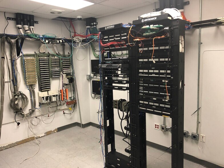 More Photos Of 2324 Killearn Center Blvd, Tallahassee Office For Lease