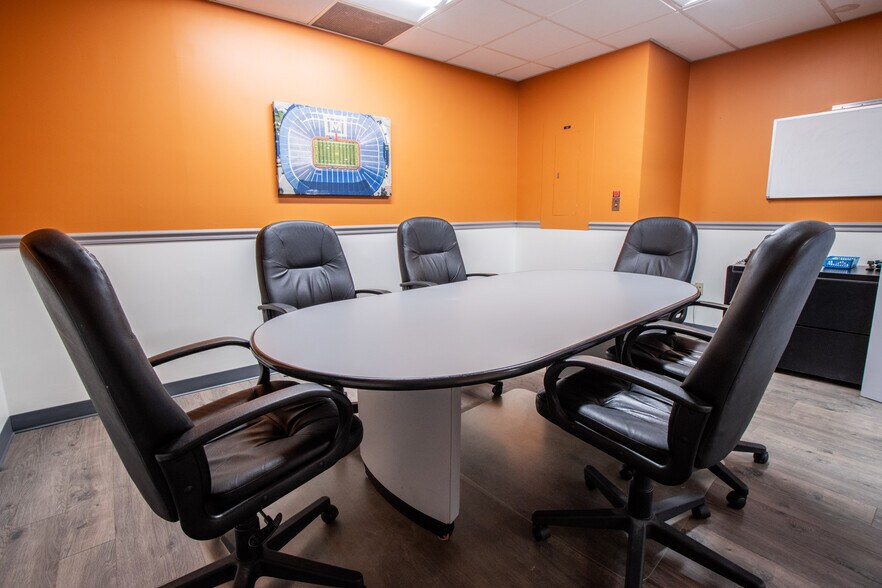 More Photos Of 800 Turnpike St, North Andover Coworking Space