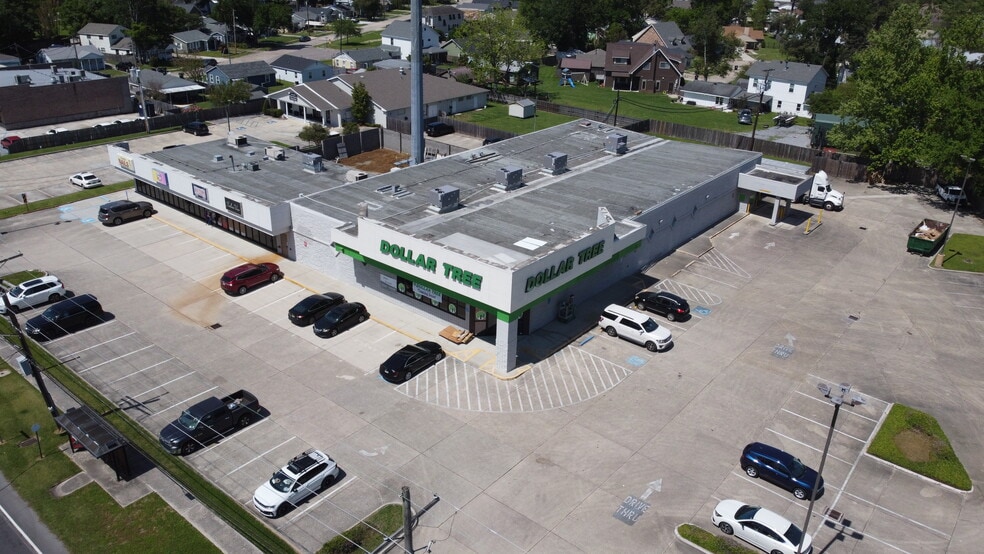 More Photos Of 8225-8233 Jefferson Hwy, New Orleans Storefront Retail Office For Lease