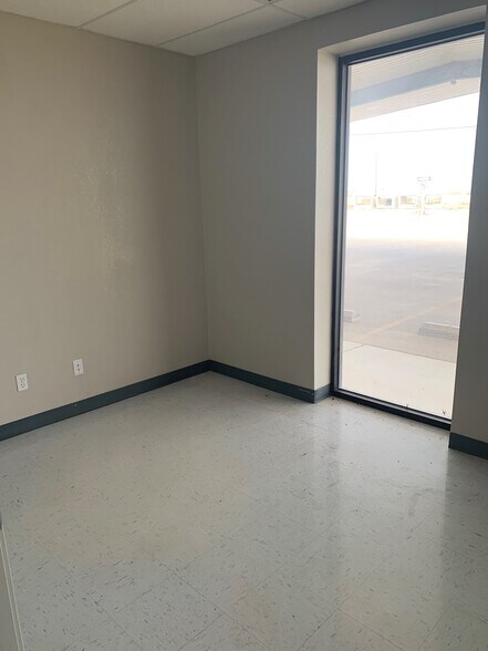 More Photos Of 8415 W Interstate 20, Midland Warehouse For Lease