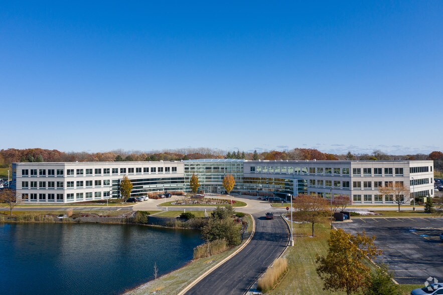 More Photos Of 3000 Lakeside Dr, Bannockburn Office For Lease