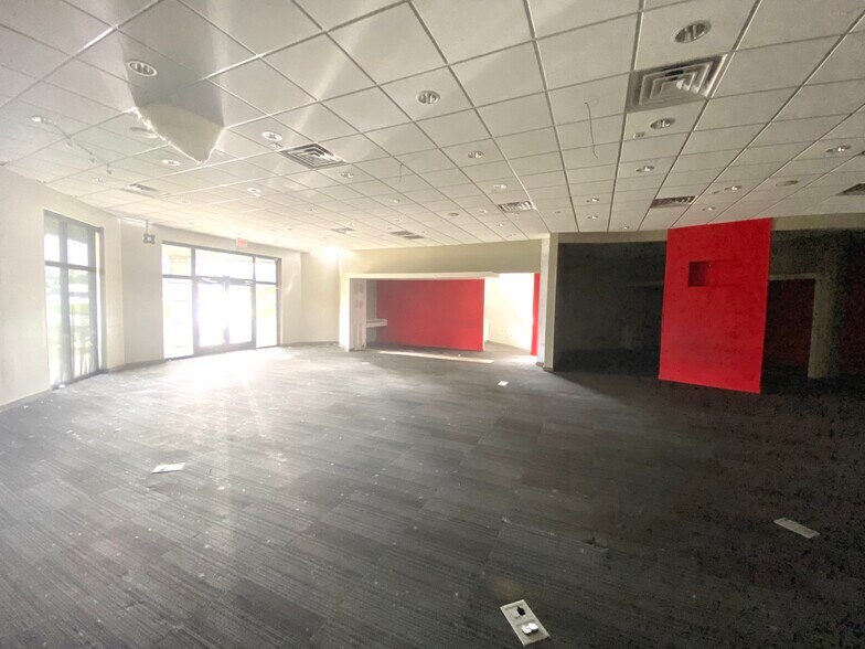 More Photos Of 2811 Highway 71, Marianna Freestanding For Lease