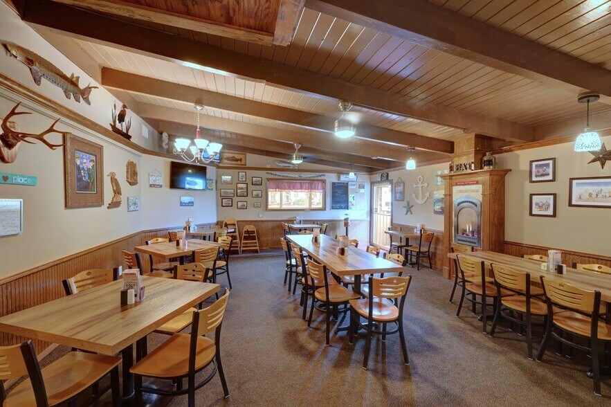 More Photos Of 996 Pacific Dr, Hammond Restaurant For Sale