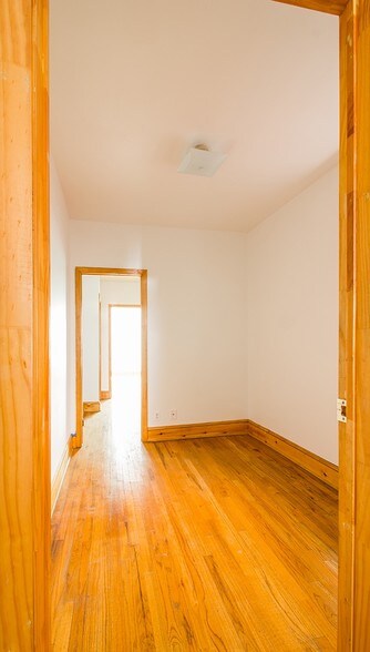 More Photos Of 435 Dekalb Ave, Brooklyn Apartments For Sale