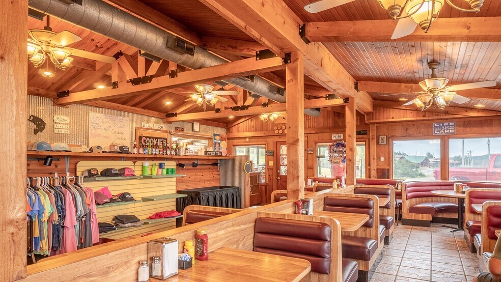 More Photos Of 509 LB Cook Memorial Dr, Theodosia Hotel For Sale