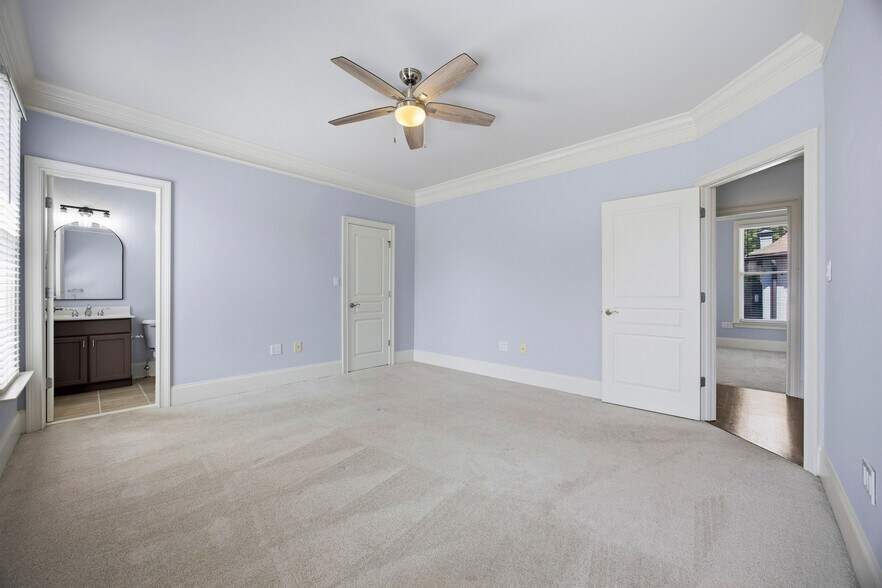 More Photos Of 574 East Ave NE, Atlanta Multifamily For Sale