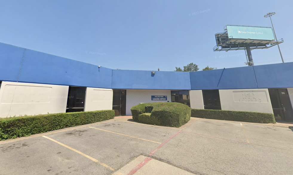 Primary Photo Of 1015 N Interstate 35E, Carrollton Light Distribution For Lease