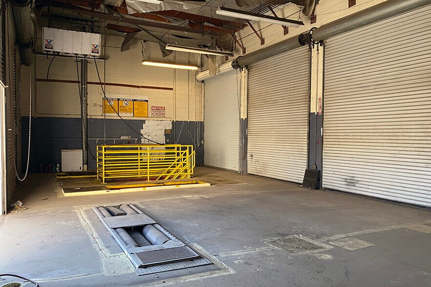 More Photos Of 463 W Foothill Blvd, Rialto Auto Repair For Sale