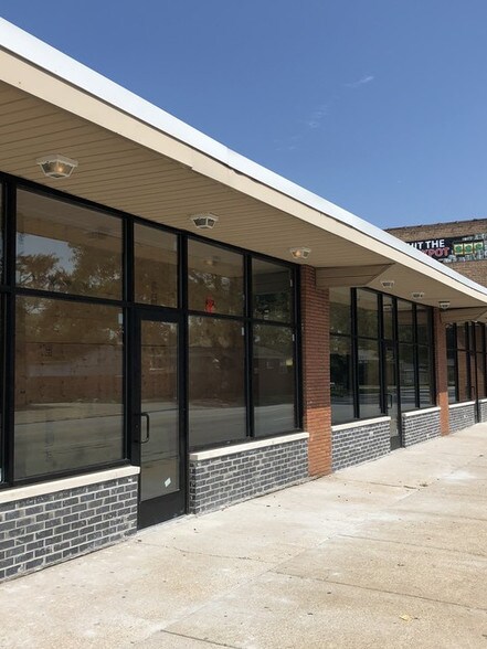 More Photos Of 1250-1254 W 127th St, Calumet Park Storefront Retail Office For Lease