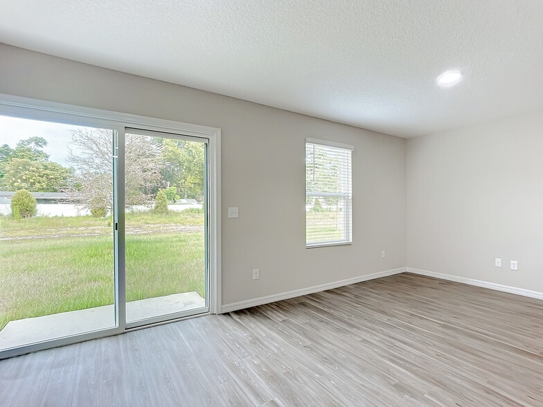 More Photos Of 9556 Hood Rd, Jacksonville Apartments For Sale