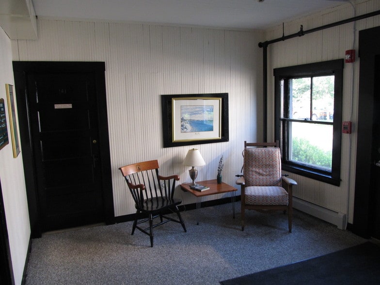 More Photos Of 13 Water St, Holliston Office For Lease