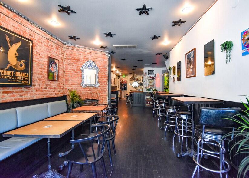 More Photos Of 2337 18th St NW, Washington Storefront Retail Residential For Lease