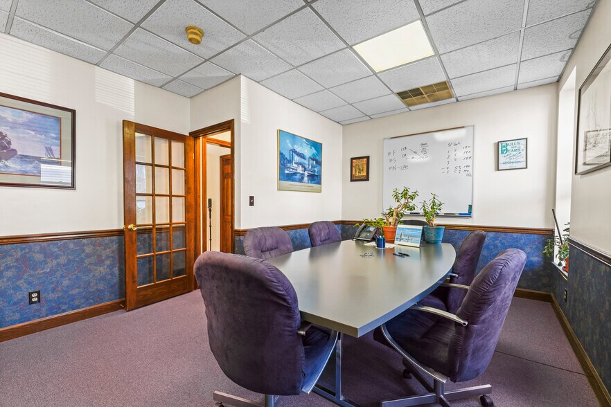 More Photos Of 132-134 S Swan St, Albany Office Residential For Sale
