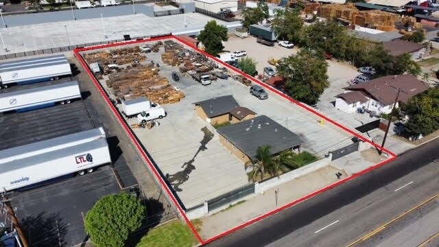 More Photos Of 15594 Slover Ave, Fontana Land For Lease
