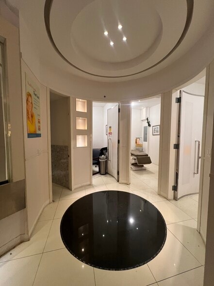 More Photos Of 139-149 Centre St, New York Medical For Sale