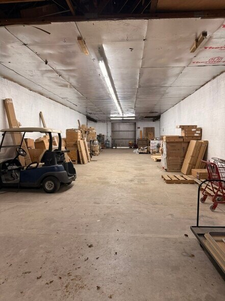 More Photos Of 2320 Town St, Pensacola Industrial For Sale