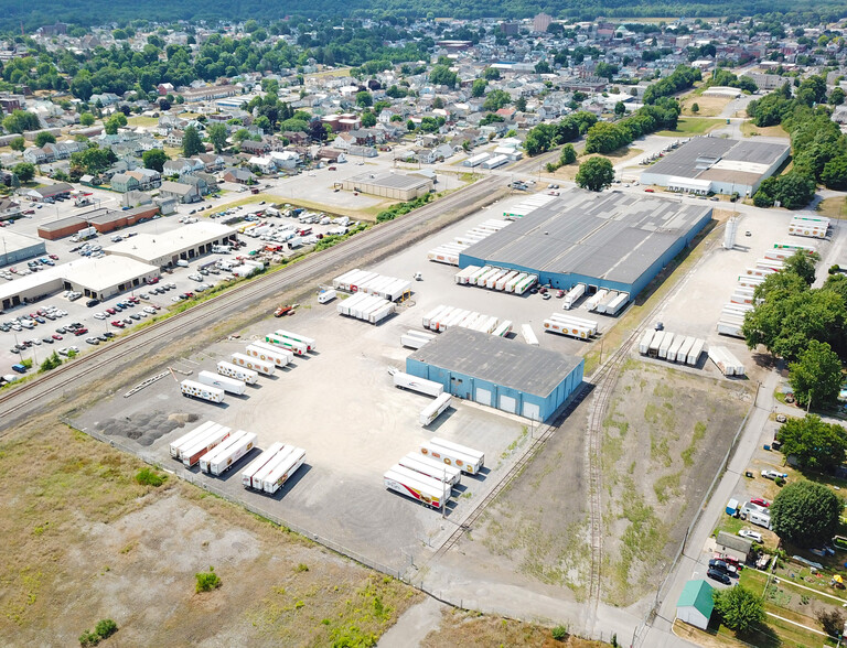 Primary Photo Of 222 Packer St, Sunbury Truck Terminal For Lease