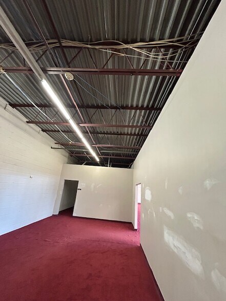 More Photos Of 1086 Mantua Pike, Wenonah Unknown For Lease