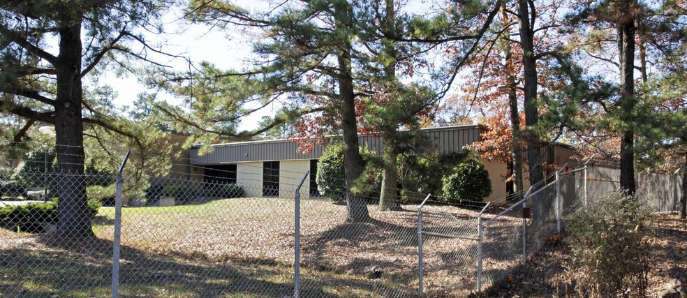 More Photos Of 2101 Reymet Rd, Richmond Research And Development For Sale