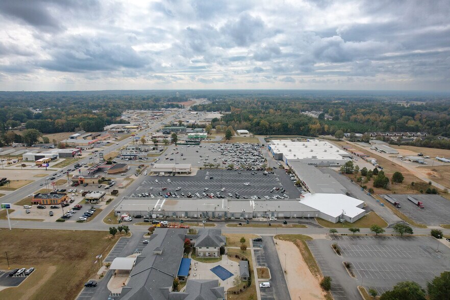 More Photos Of 427 Us-425 Hwy N, Monticello Unknown For Lease
