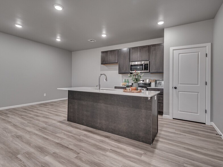 More Photos Of Josie Circle, Midwest City Apartments For Sale