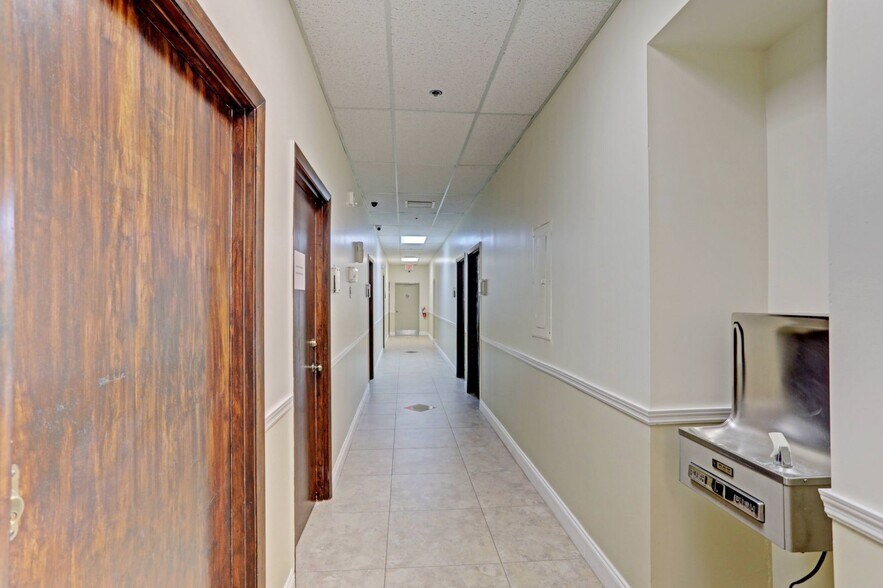 More Photos Of 11440 Okeechobee Blvd, Royal Palm Beach Medical For Lease