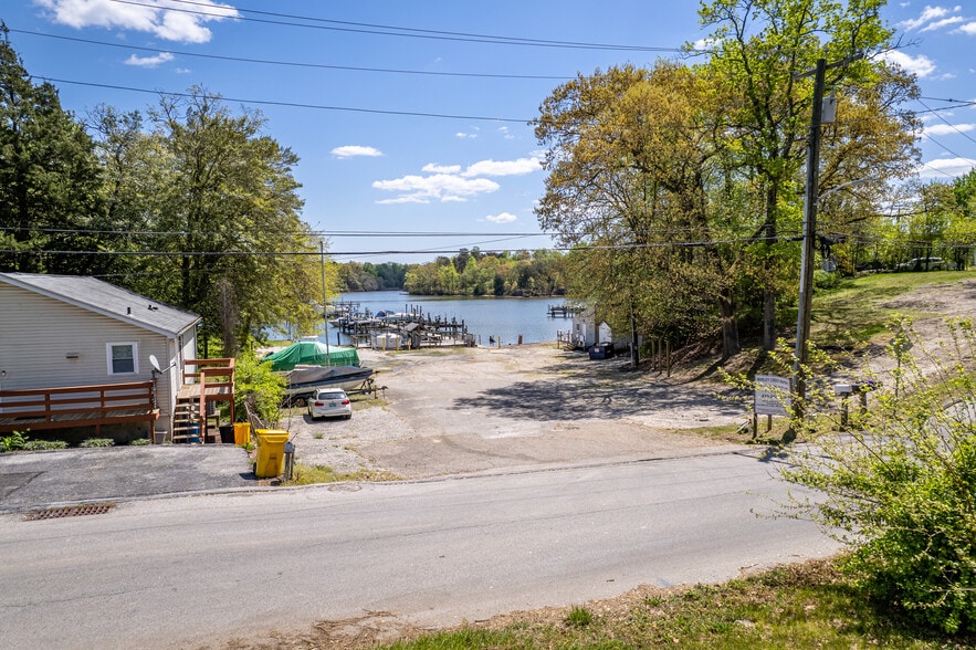 More Photos Of 7813 Leymar Rd, Glen Burnie Marina For Sale