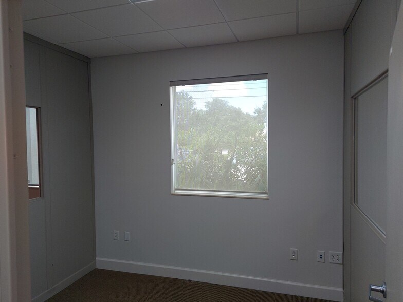 More Photos Of 240 NW Peacock Blvd, Port Saint Lucie Medical For Lease