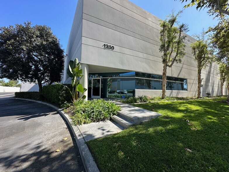 Primary Photo Of 1250 N Hancock St, Anaheim Warehouse For Lease