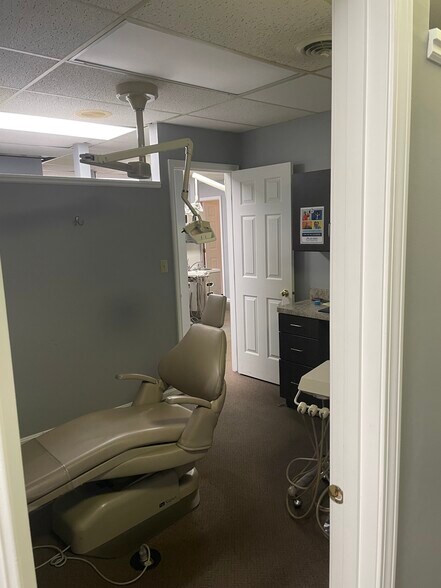 More Photos Of 4466 Darrow Rd, Stow Office For Sale