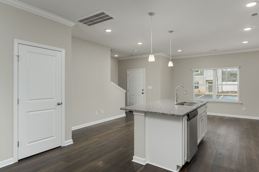 More Photos Of 7521 Middle Valley Rd, Hixson Apartments For Sale