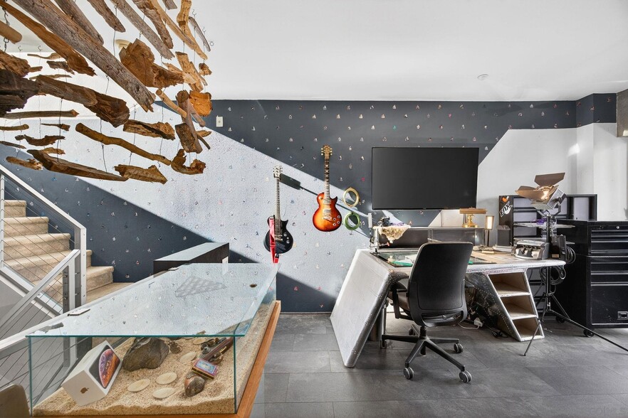 More Photos Of 1712 National Ave, San Diego Flex For Sale