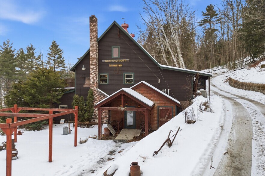 More Photos Of 581 US Route 9, Schroon Lake Restaurant For Sale