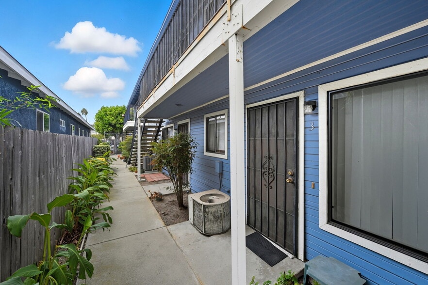 More Photos Of 4583-4585 36th St, San Diego Apartments For Sale