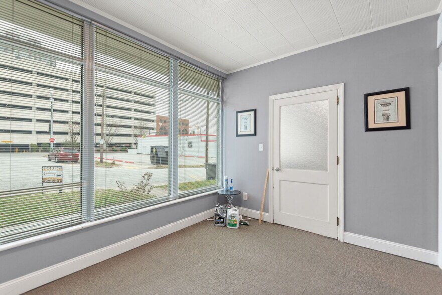 More Photos Of 102 Paisley St, Greensboro Coworking Space