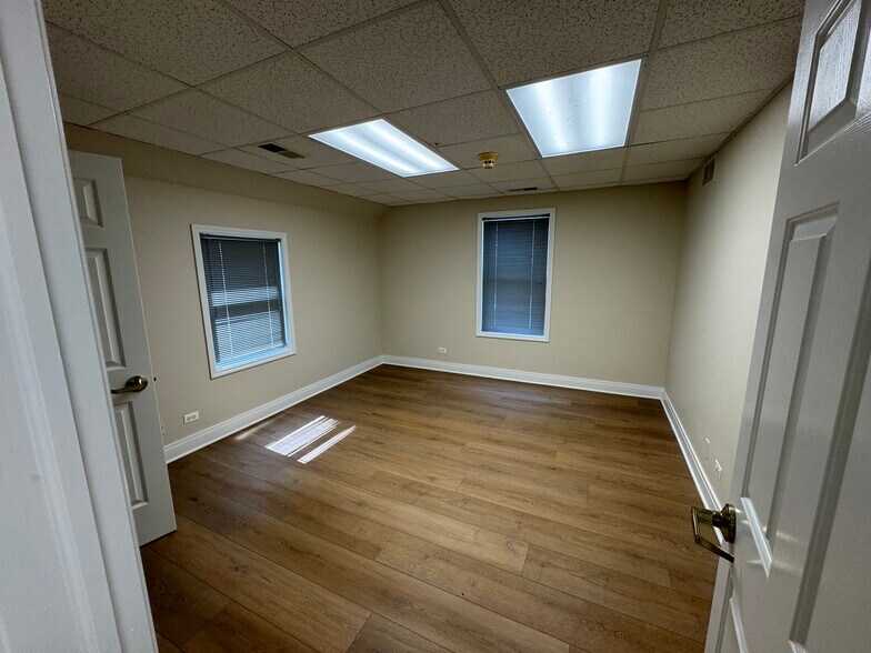 More Photos Of 121 Harrison St, Barrington Office For Lease