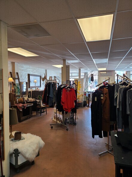 More Photos Of 4624 Main St, Denair Storefront Retail Residential For Sale