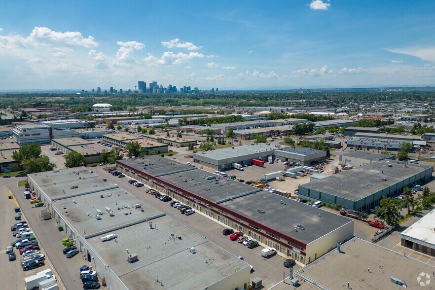 More Photos Of 1410 40th Ave NE, Calgary Warehouse For Sale