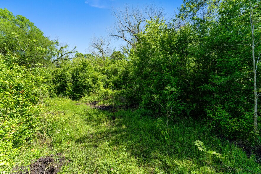 More Photos Of 0 FM 1161, Hungerford Land For Sale