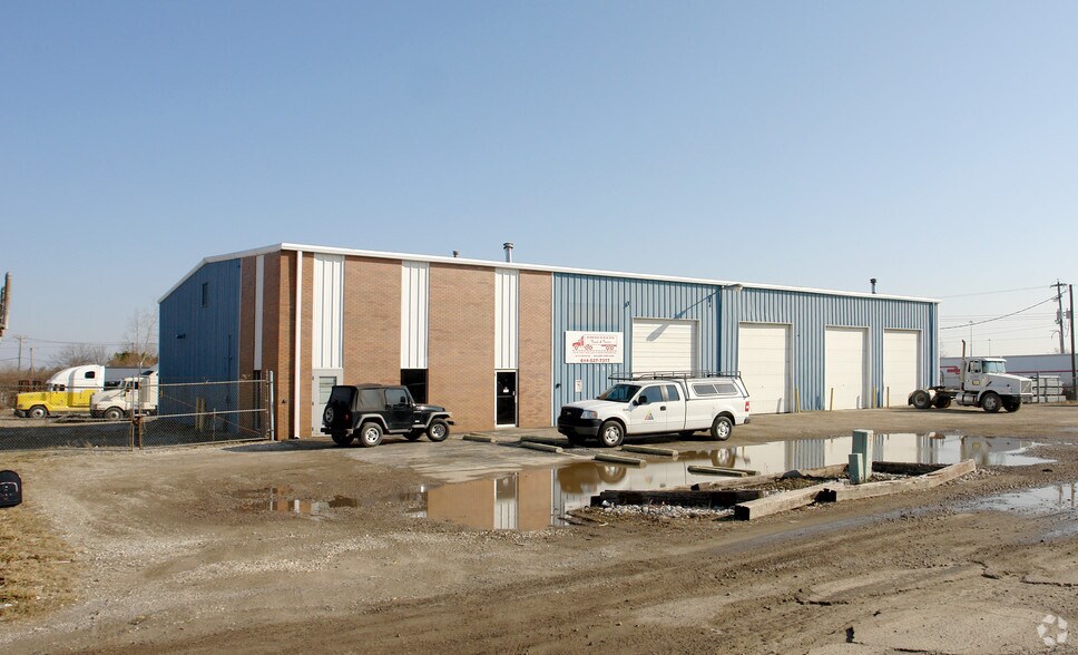 More Photos Of 3810 Lacon Rd, Hilliard Warehouse For Sale