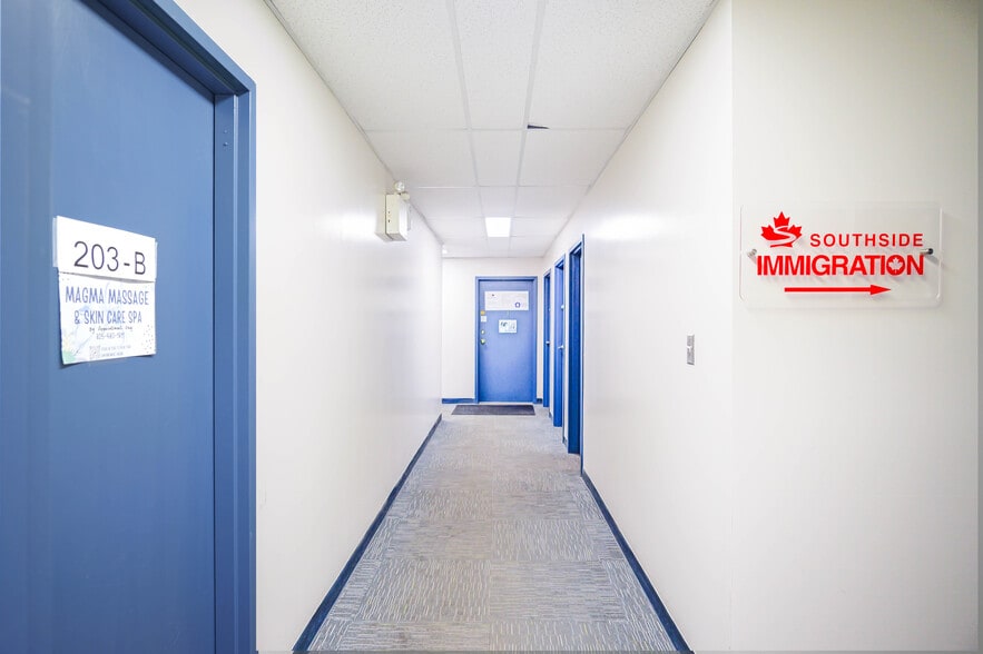 More Photos Of 3460 93 St NW, Edmonton Office For Lease