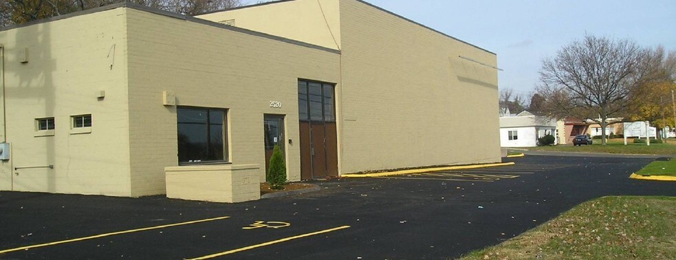 More Photos Of 2520 State St, Hamden Warehouse For Lease