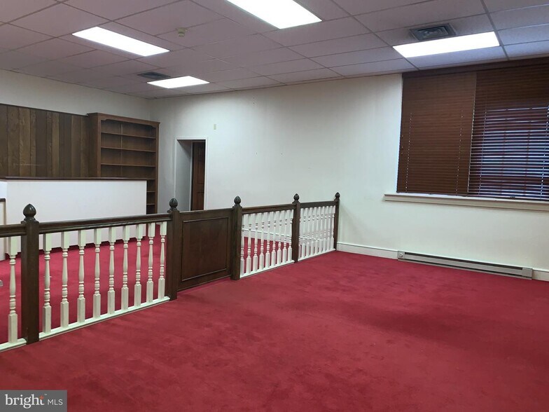 More Photos Of 1132 Ridge Rd, Pottstown Flex For Sale