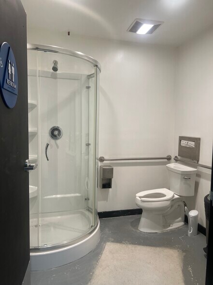 More Photos Of 2852 W Valley Blvd, Alhambra Warehouse For Sale