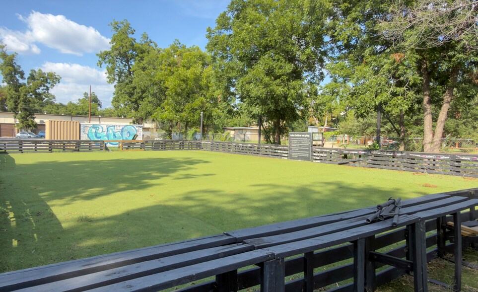 More Photos Of 757 Shady Ln, Austin Warehouse For Lease
