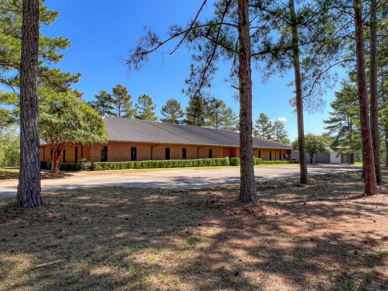 More Photos Of 31 Quail Run, Edgefield Office For Sale