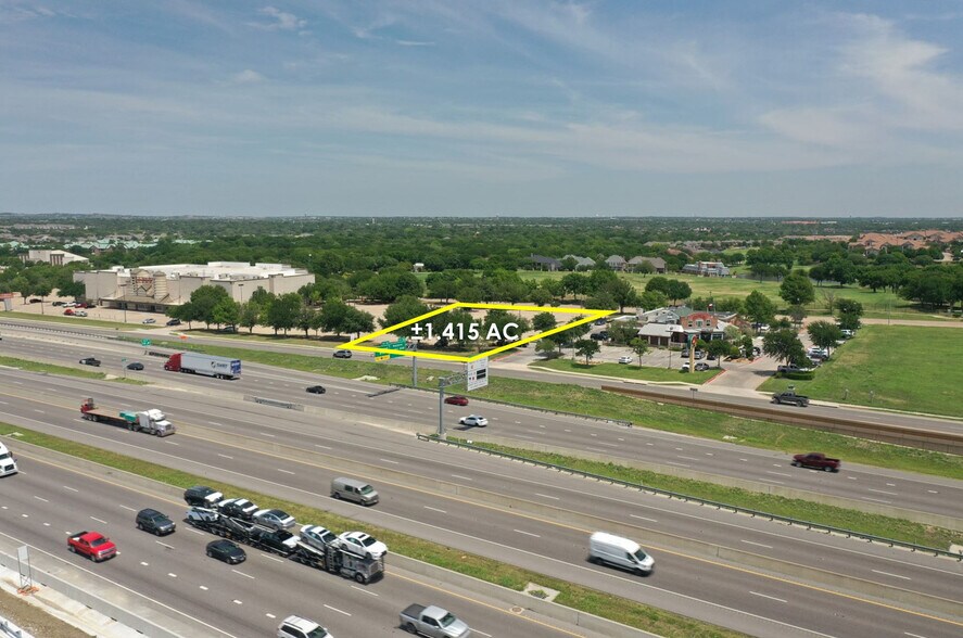 More Photos Of 5900 North Fwy, Fort Worth Land For Sale